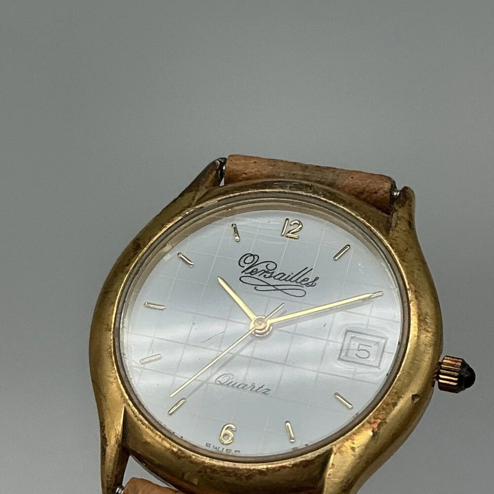 Vintage Versailles Womens Watch 31mm Gold Tone Leather Swiss Date New Battery